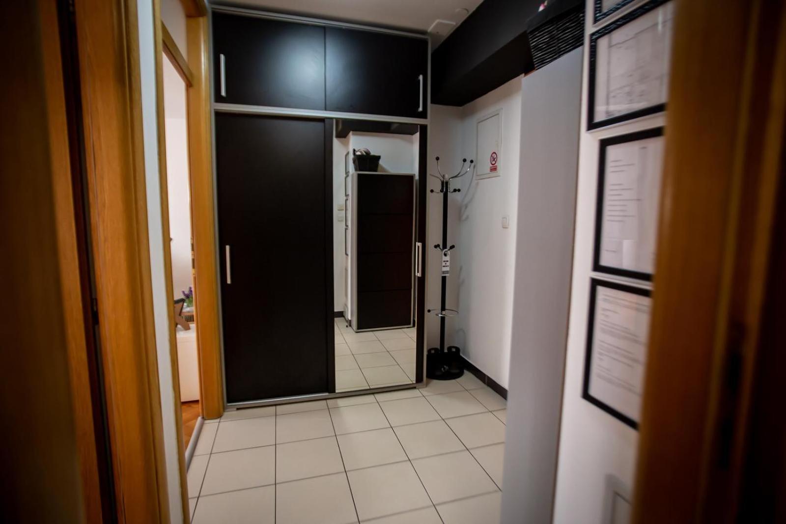 Apartman Elly 斯拉沃尼亚布罗德 外观 照片