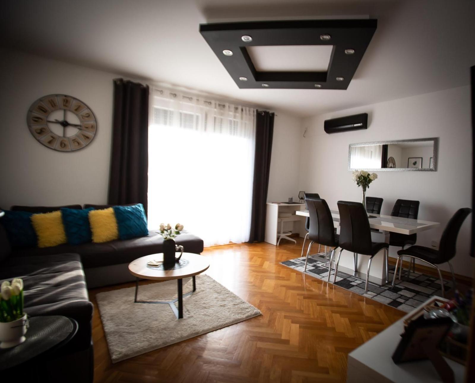 Apartman Elly 斯拉沃尼亚布罗德 外观 照片
